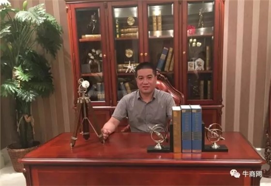 琅光灯饰总经理 丁正茂