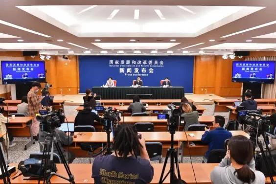 双控政策下，制造业如何转型来应对这次危机？